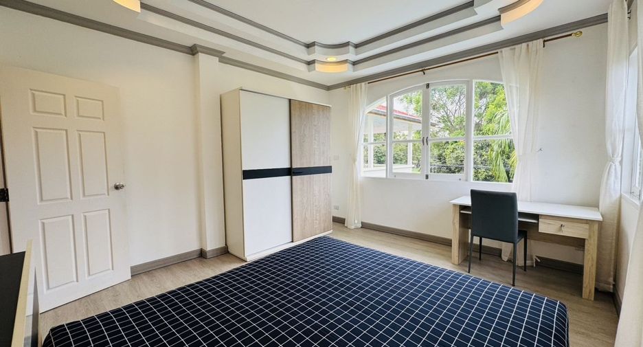 Haus zur Miete mit 6 Zimmer in Mueang Phuket, Phuket