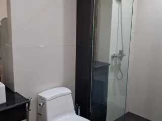 À louer 1 chambre condo à Khlong Toei, Bangkok