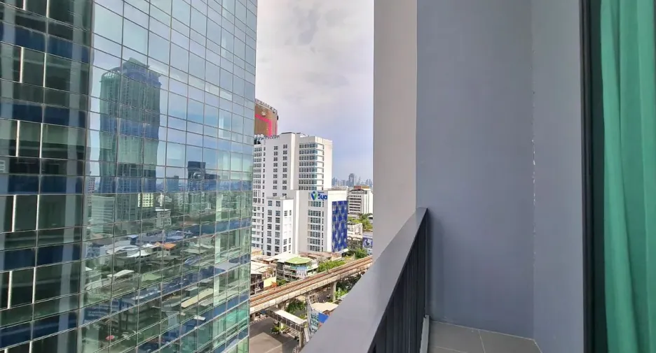 For rent 1 bed condo in Phaya Thai, Bangkok