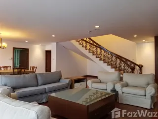 À louer 3 chambres appartement à Khlong Toei, Bangkok