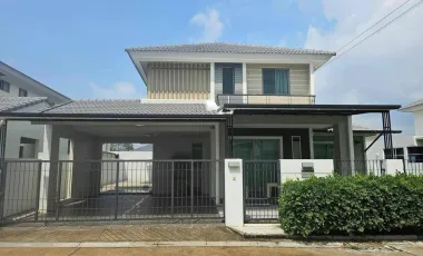 Casa en venta de 4 habitaciones en Si Racha, Chonburi