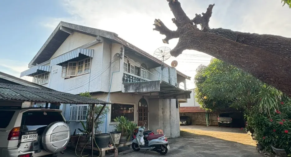 Продажа 5 спальни дом в Mueang Nakhon Pathom, Накхонпатхом