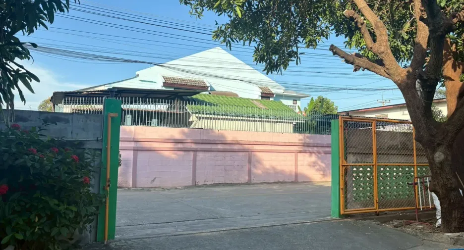 Продажа 5 спальни дом в Mueang Nakhon Pathom, Накхонпатхом