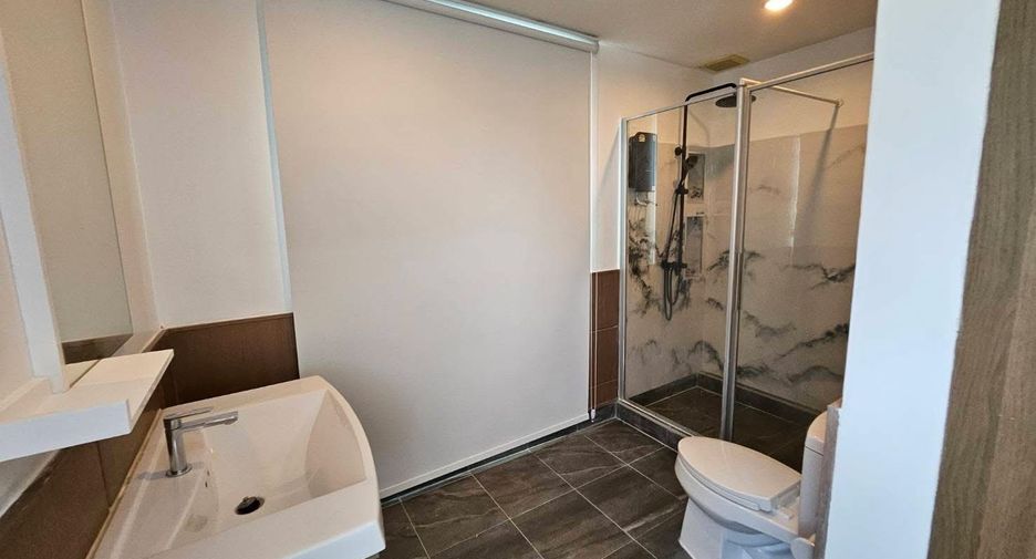 For rent 3 bedrooms house in Pak Kret, Nonthaburi