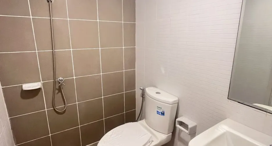 For sale 3 bedrooms townhouse in Sam Phran, Nakhon Pathom