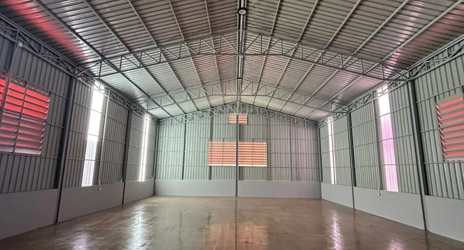 À louer studio maison à Pak Kret, Nonthaburi