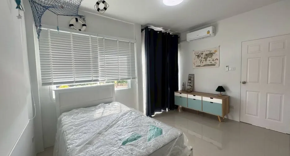 For rent 2 ベッドルーム townhouse in Ban Chang, Rayong