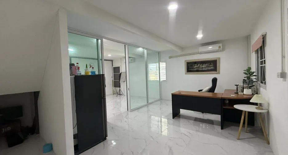 出租 公寓 独立屋 在 Bang Bua Thong, Nonthaburi