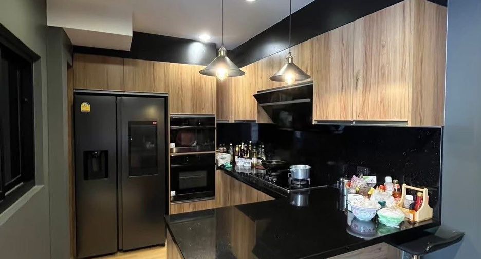 À vendre 4 chambres villa à Mueang Phuket, Phuket