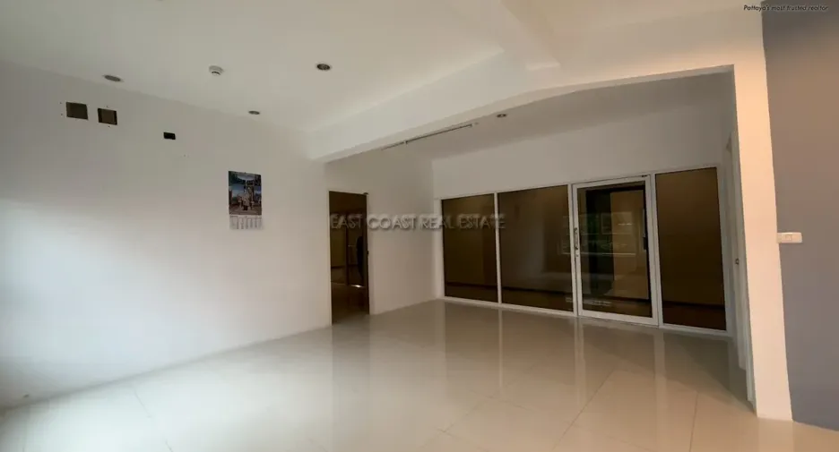 For sale 10 ベッドルーム condo in Bang Lamung, Chonburi
