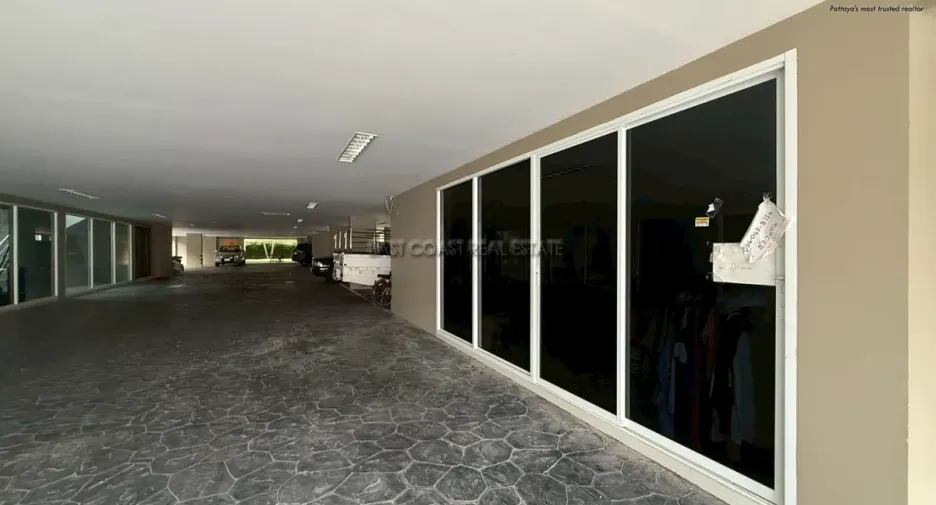 For sale 10 ベッドルーム condo in Bang Lamung, Chonburi