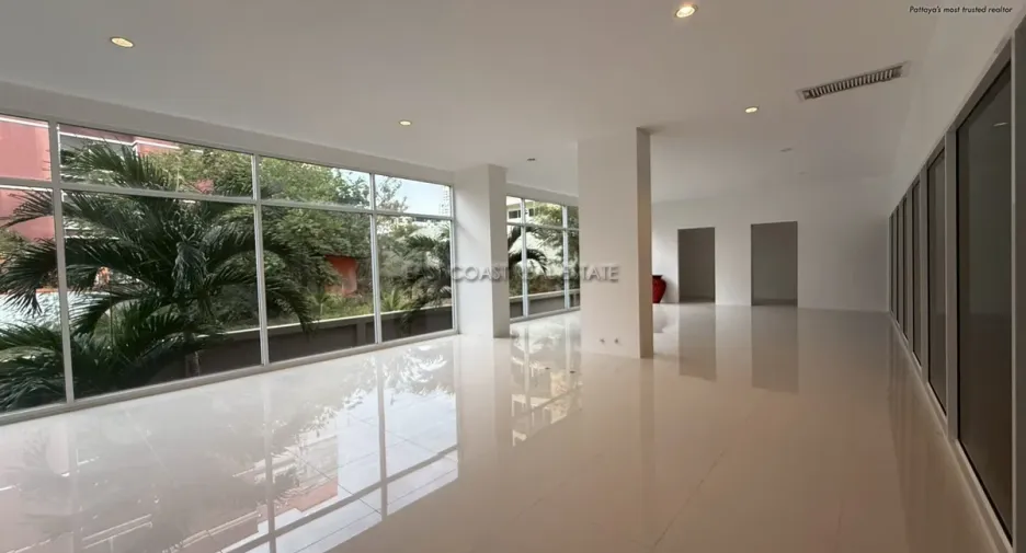 For sale 10 ベッドルーム condo in Bang Lamung, Chonburi