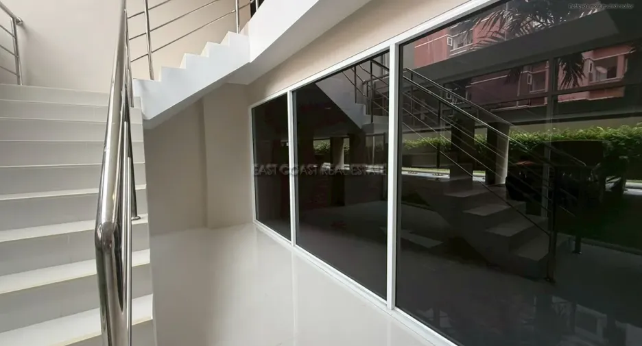 For sale 10 ベッドルーム condo in Bang Lamung, Chonburi
