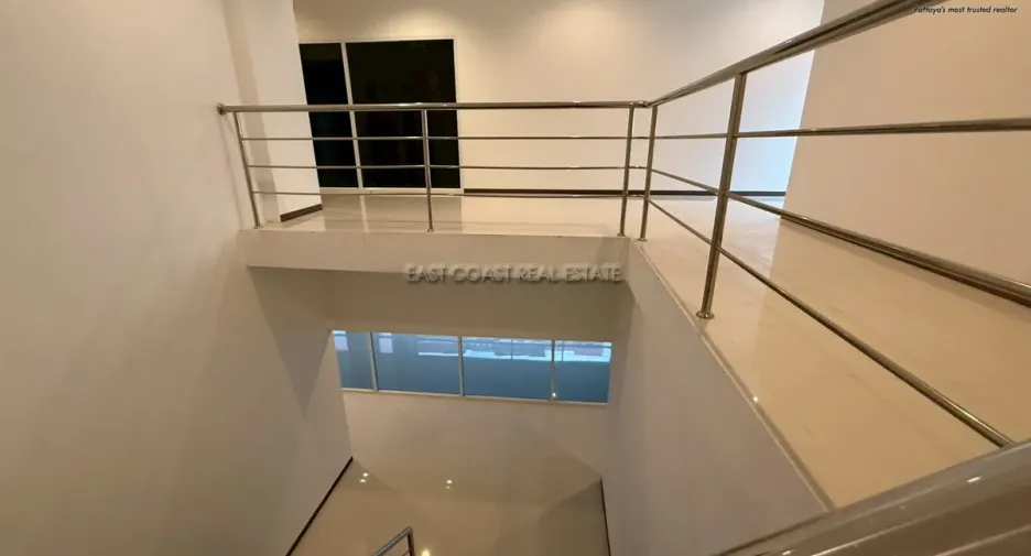For sale 10 ベッドルーム condo in Bang Lamung, Chonburi
