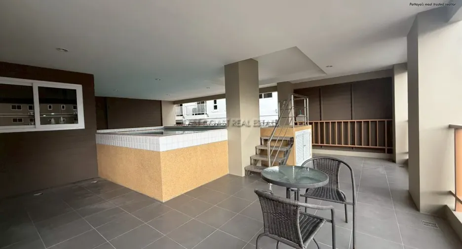 For sale 10 ベッドルーム condo in Bang Lamung, Chonburi