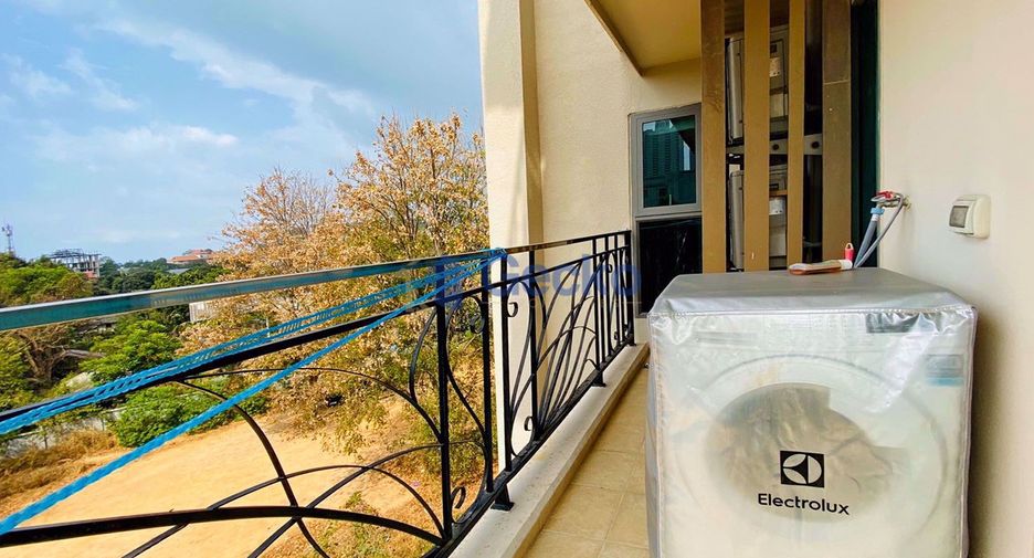 For rent 2 bedrooms condo in North Pattaya, Pattaya