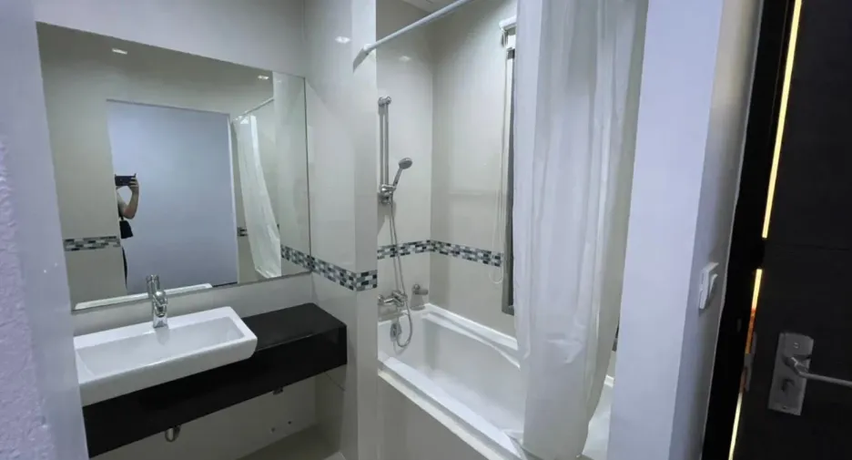 For rent 1 bed condo in Ratchathewi, Bangkok
