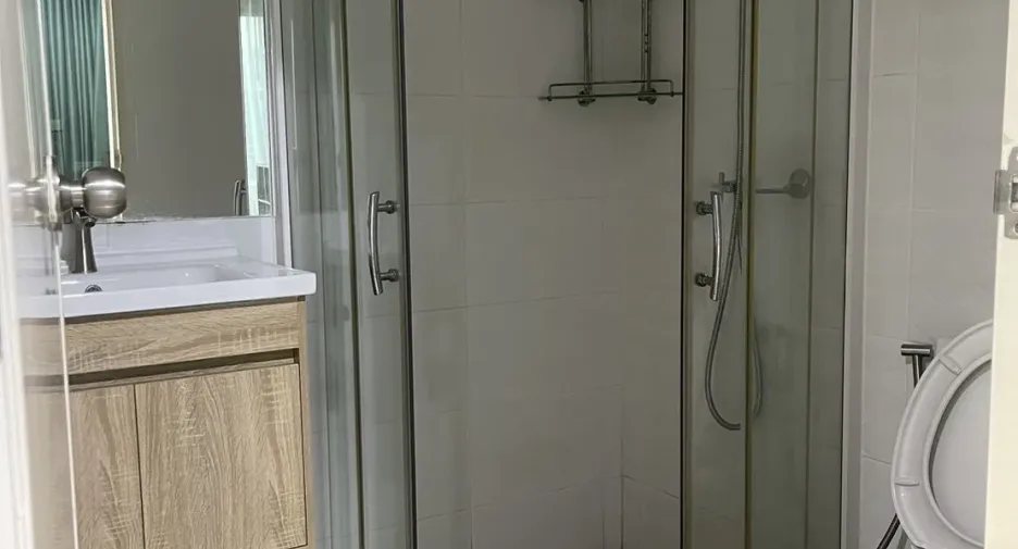 For rent 2 bedrooms condo in Mueang Samut Prakan, Samut Prakan