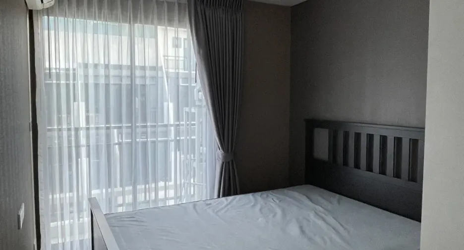 For rent 2 bedrooms condo in Mueang Samut Prakan, Samut Prakan