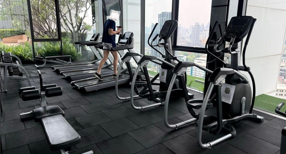 For sale and for rent 1 bed condo in Khlong Toei, Bangkok