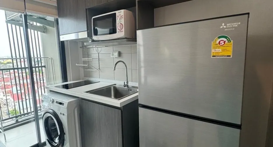 À louer studio condo à Bang Na, Bangkok