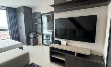 À louer studio condo à Bang Na, Bangkok