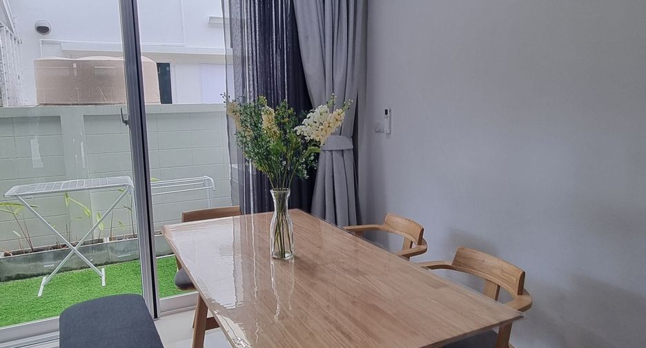 For rent 3 bedrooms townhouse in Mueang Phuket, Phuket