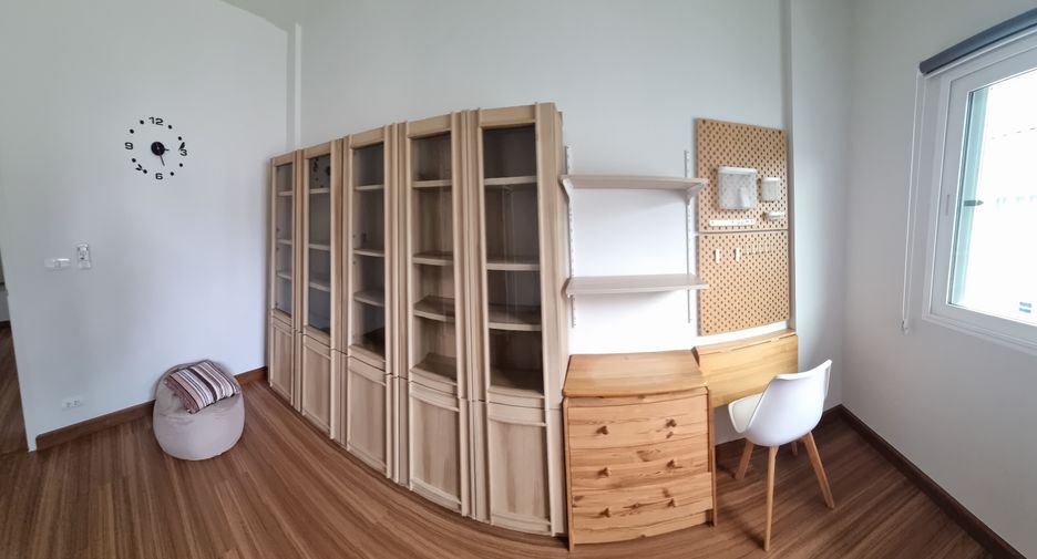 For rent 3 bedrooms townhouse in Mueang Phuket, Phuket