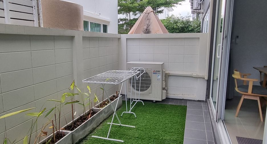 For rent 3 bedrooms townhouse in Mueang Phuket, Phuket
