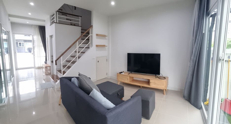 For rent 3 bedrooms townhouse in Mueang Phuket, Phuket