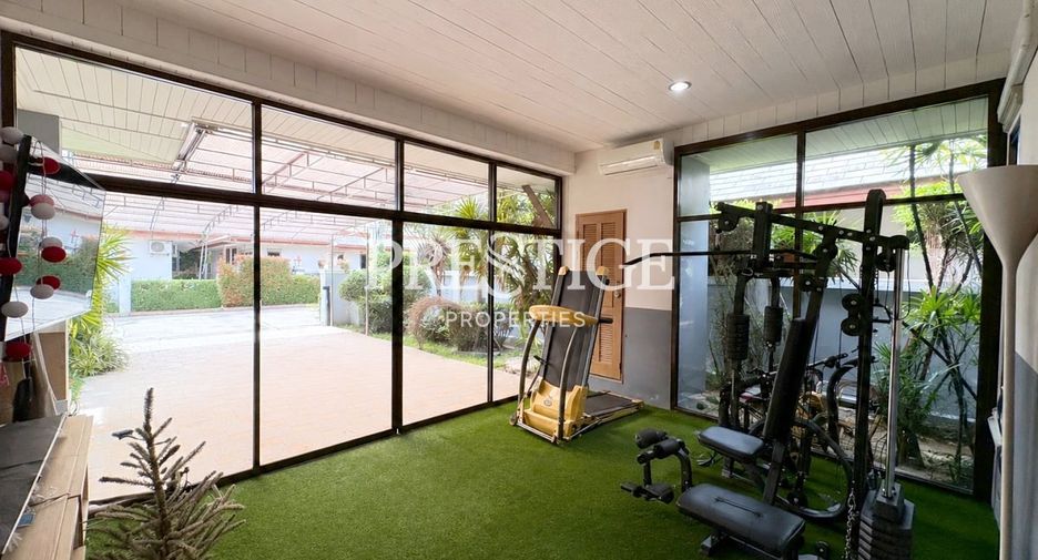 For sale 3 bedrooms house in Huay Yai, Pattaya