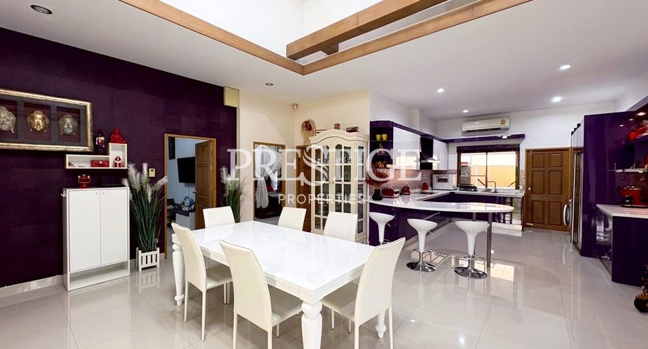 For sale 3 bedrooms house in Huay Yai, Pattaya