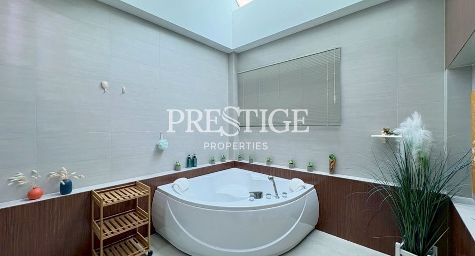 For sale 3 bedrooms house in Huay Yai, Pattaya