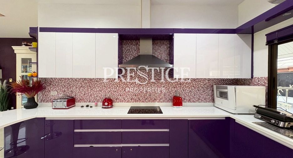 For sale 3 bedrooms house in Huay Yai, Pattaya