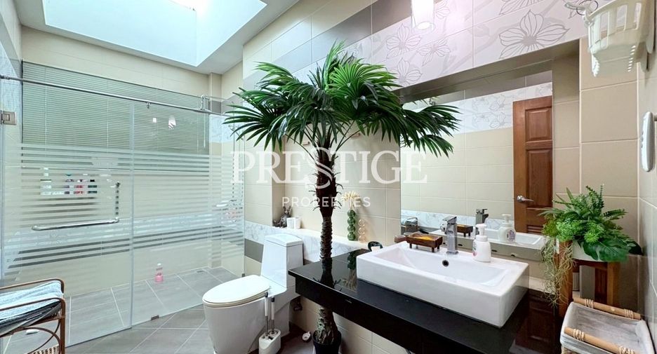 For sale 3 bedrooms house in Huay Yai, Pattaya
