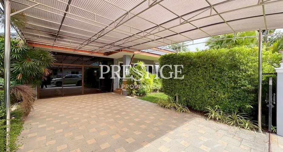 For sale 3 bedrooms house in Huay Yai, Pattaya