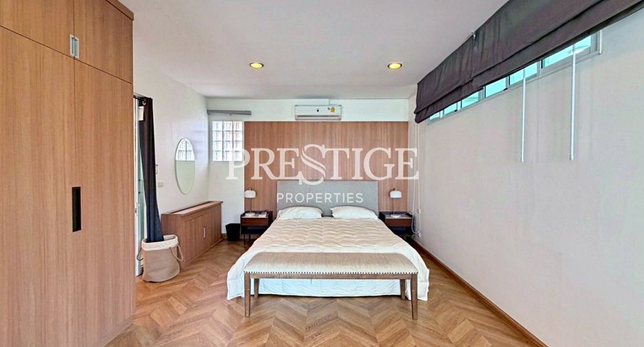 For sale 2 ベッドルーム condo in Pratumnak, Pattaya
