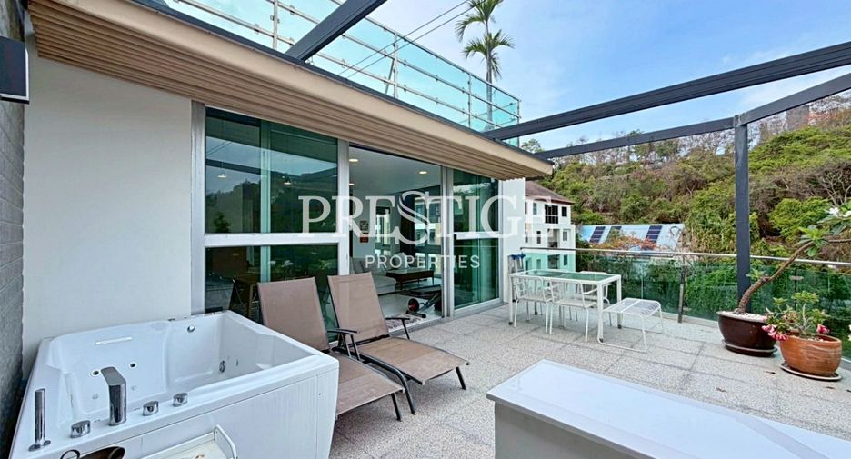 For sale 2 ベッドルーム condo in Pratumnak, Pattaya