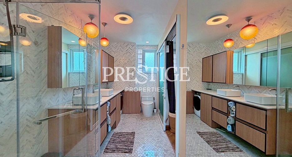 For sale 2 ベッドルーム condo in Pratumnak, Pattaya