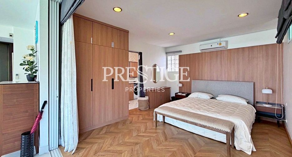 For sale 2 ベッドルーム condo in Pratumnak, Pattaya