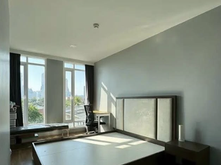 À louer 2 chambres condo à Yan Nawa, Bangkok