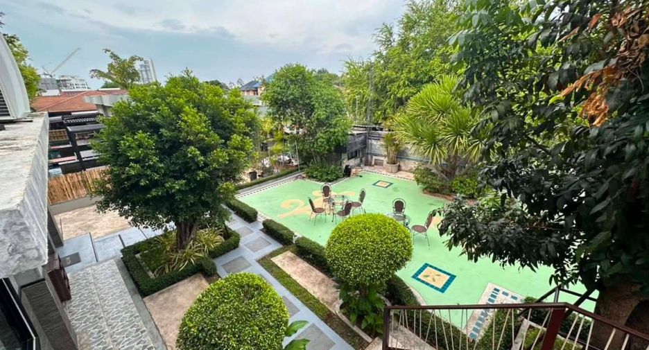 For rent 11 bedrooms hotel in Sattahip, Chonburi