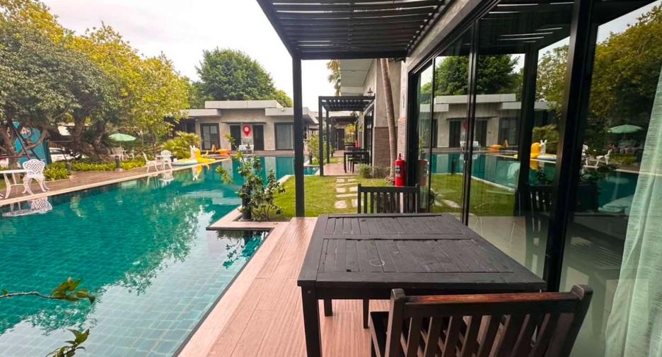 For rent 11 bedrooms hotel in Sattahip, Chonburi