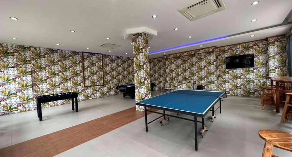For rent 11 bedrooms hotel in Sattahip, Chonburi