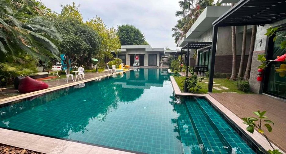 For rent 11 bedrooms hotel in Sattahip, Chonburi