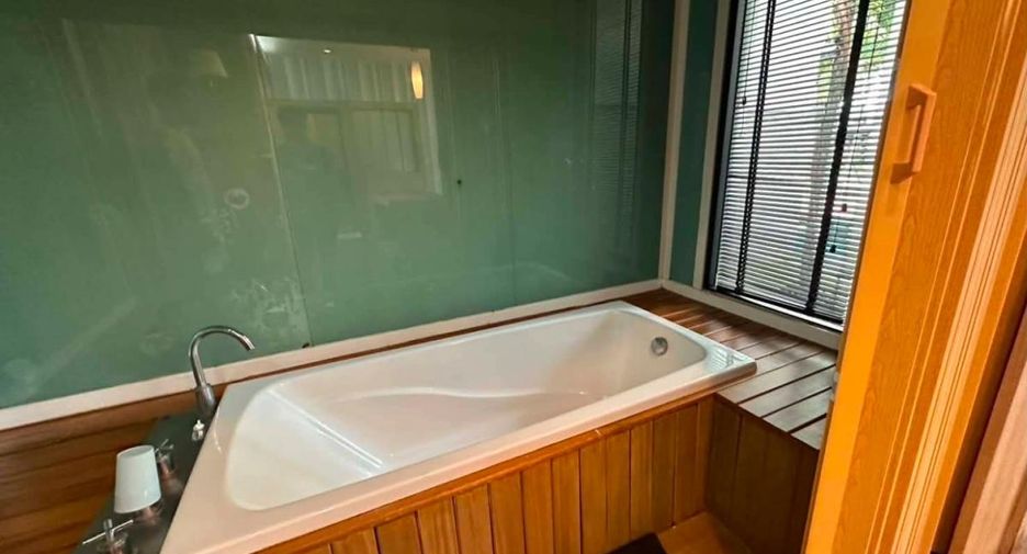 For rent 11 bedrooms hotel in Sattahip, Chonburi
