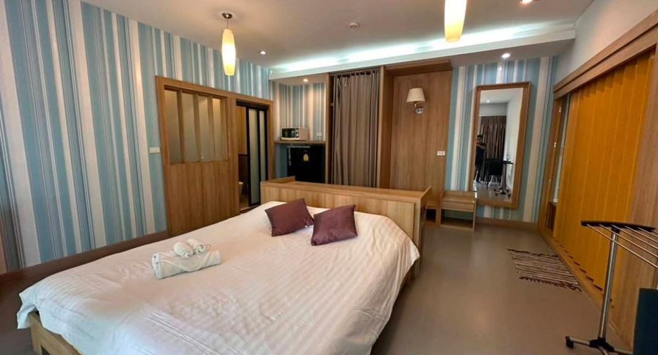 For rent 11 bedrooms hotel in Sattahip, Chonburi