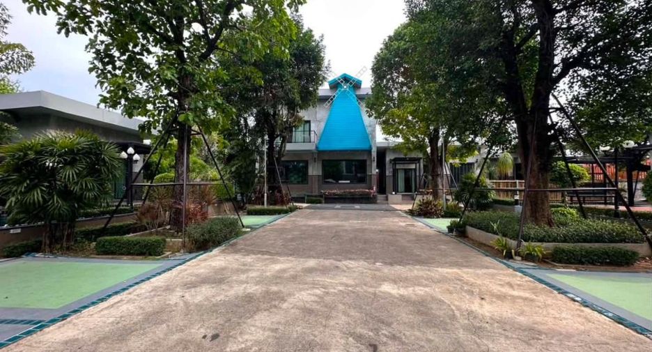 For rent 11 bedrooms hotel in Sattahip, Chonburi