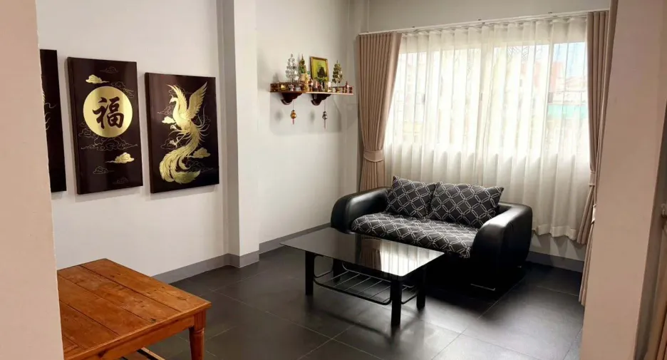 For sale 2 bedrooms house in Mueang Chiang Mai, Chiang Mai