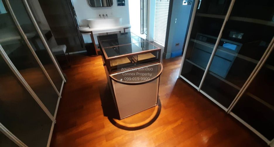 For sale 5 bedrooms condo in Pathum Wan, Bangkok